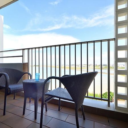 Senagajima Island Resort & Spa Tomigusuku Quarto foto